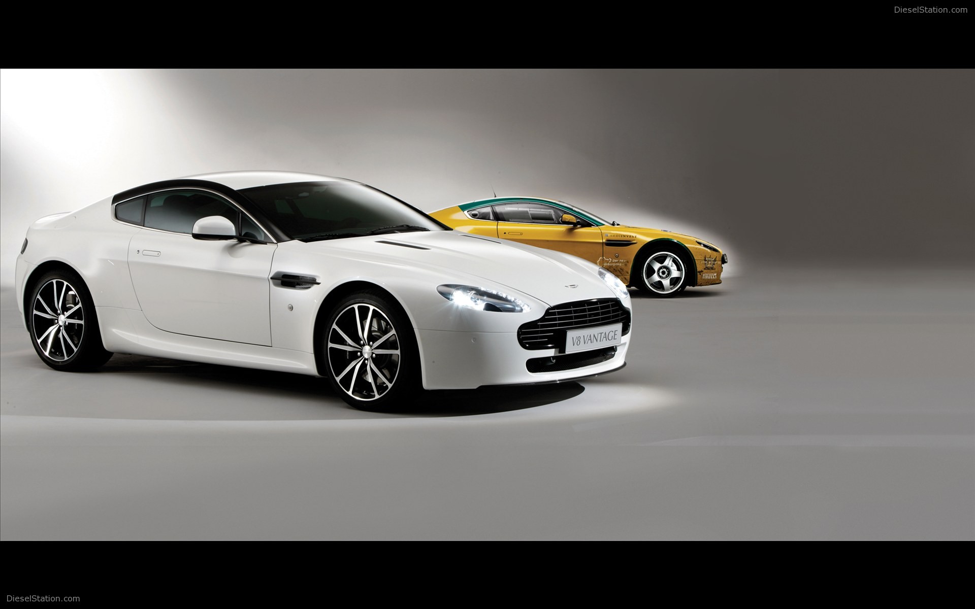 Aston Martin V8 Vantage N420 2011